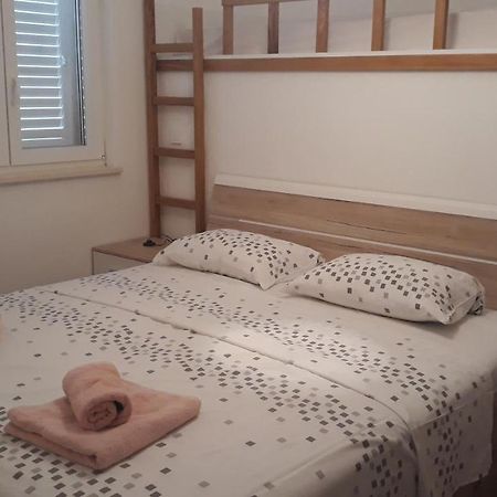 Apartments Juliet Orebić Eksteriør billede